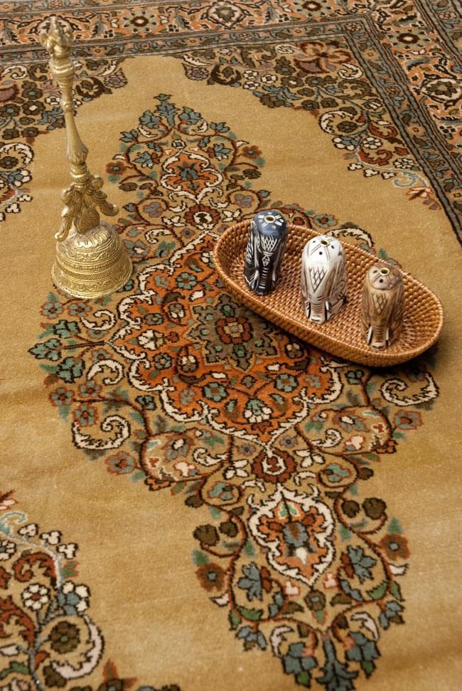 Handmade carpets and home decor